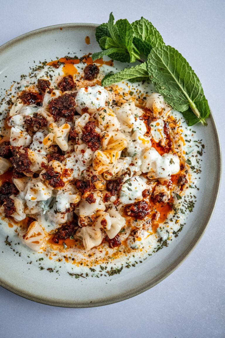 Türkische Manti mit Joghurtsauce und Tomaten-Öl – twopotatoes.de