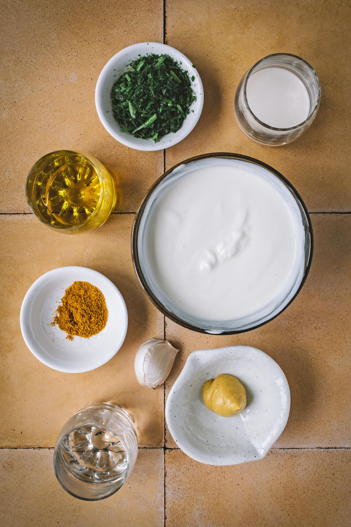 Zutaten für Kräuter-Sahnedressing
