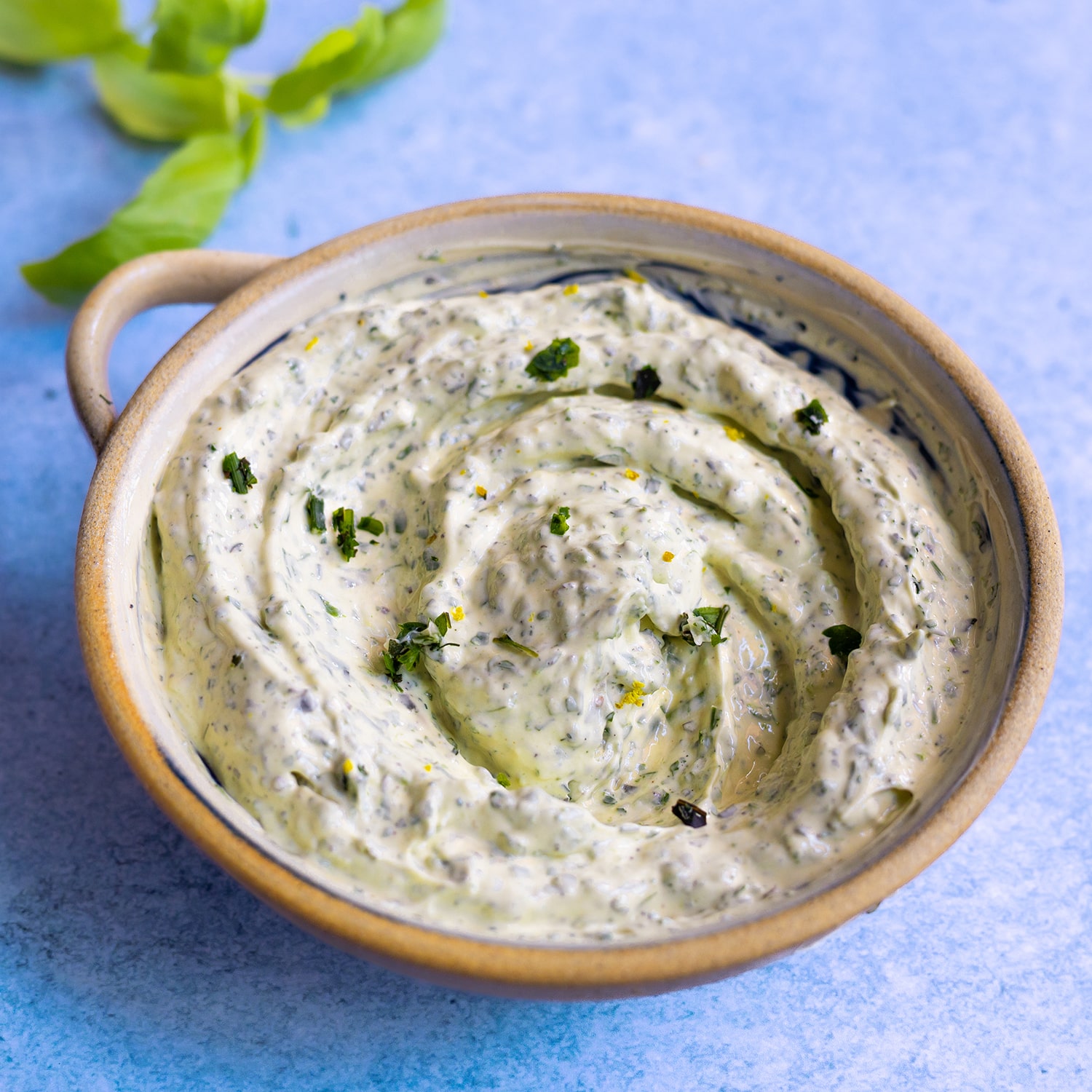 Kräuterbutter selbst gemacht – extra schnelles Rezept