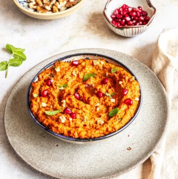 Muhammara – Orientalischer Paprika-Walnuss-Dip