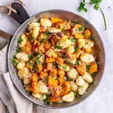 Gnocchi-Pfanne mit Kürbis und Parmesan