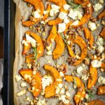 Ofenkürbis mit Feta und Walnüssen