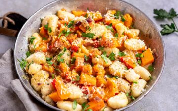Gnocchi-Pfanne mit Kürbis und Parmesan