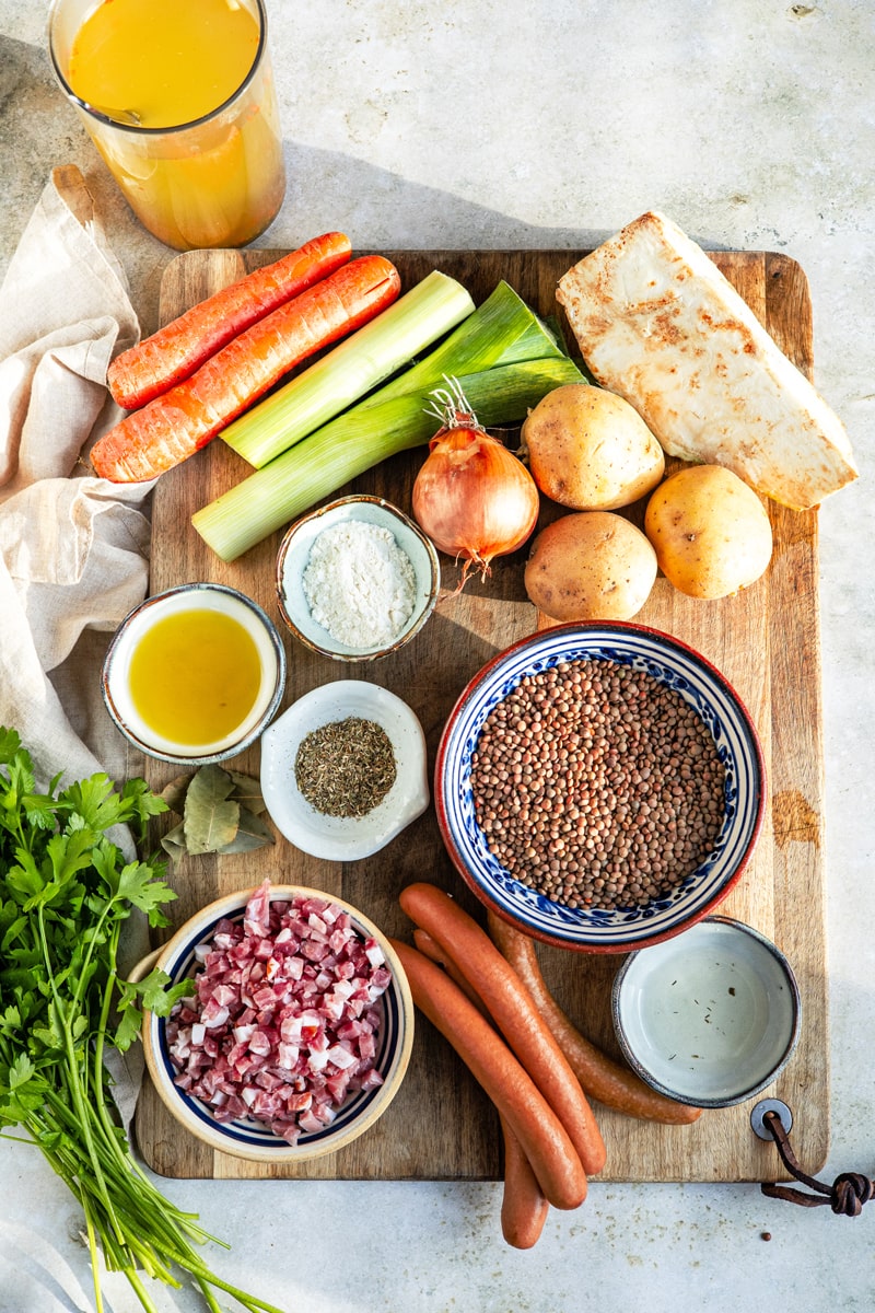 Zutaten für klassisch Linsensuppe mit Speck