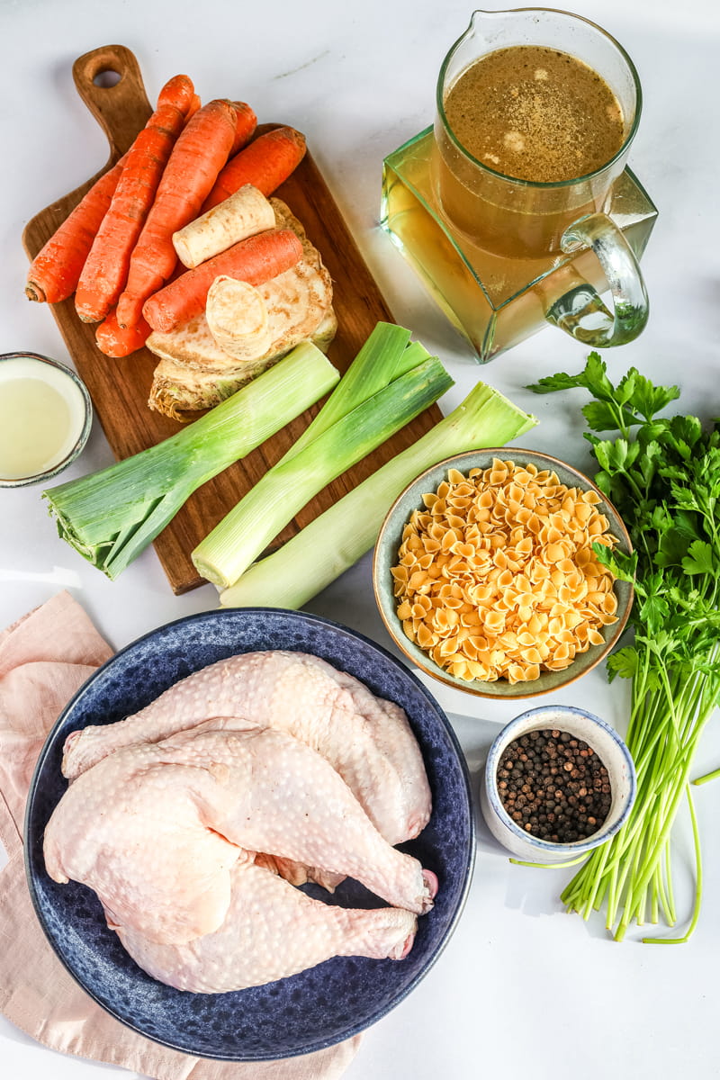 Zutaten für schnelle Hühnersuppe