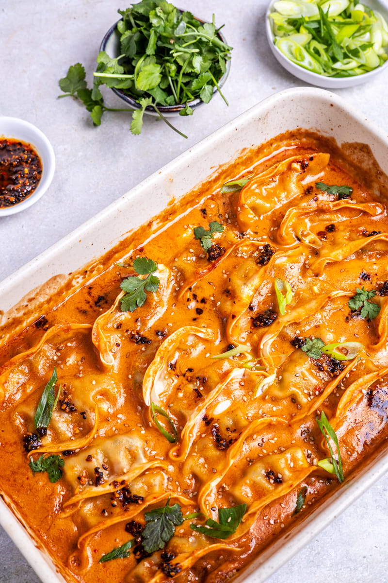 One-Pot-Gyoza-Auflauf fertig gebacken